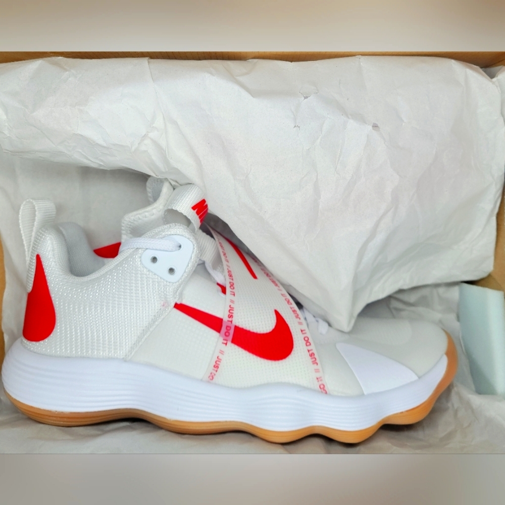 Nike React Hyperset Vallyball Shoes Sz 9.5 Women